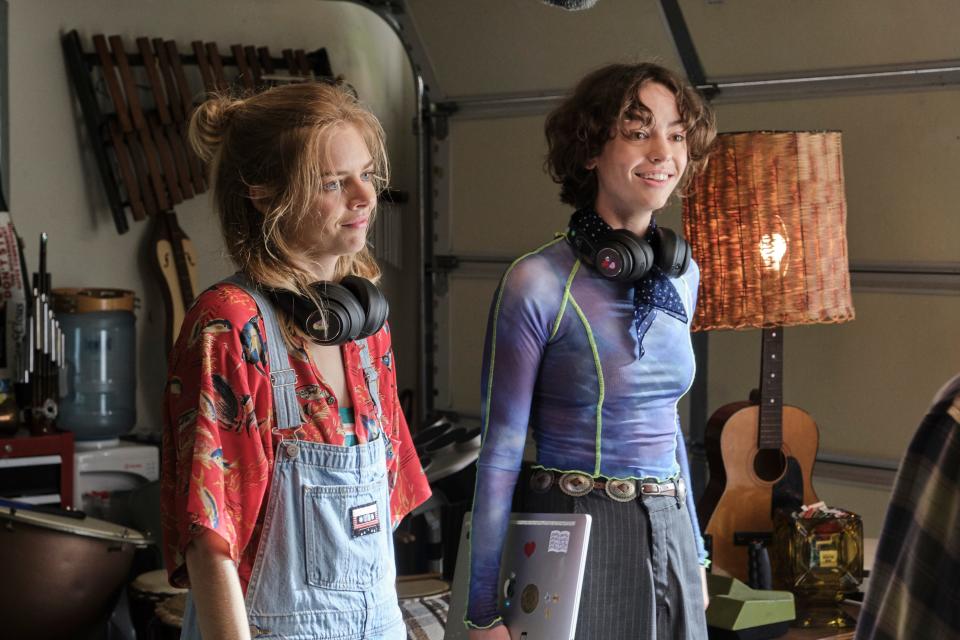 Thea (Samara Weaving, left) and Billie (Brigette Lundy-Paine) play important roles in the finale of "Bill & Ted Face the Music."