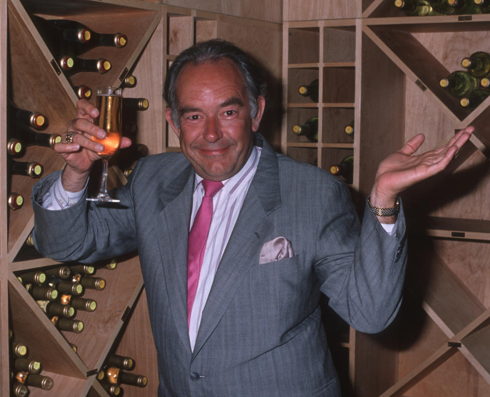 Robin Leach