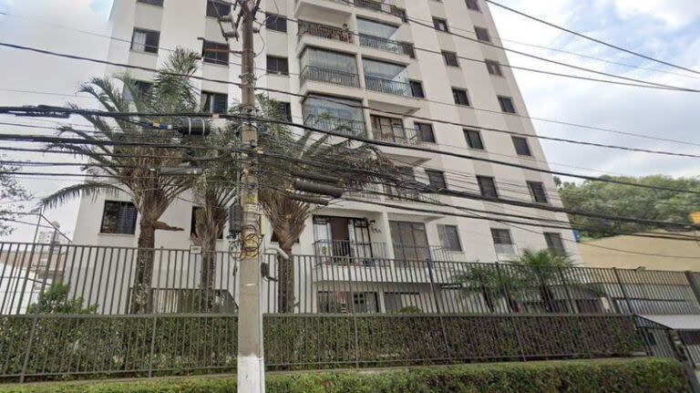 El edificio desde donde cayó el menor