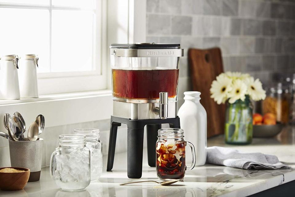 Save $50 on this cold-brew coffee maker from KitchenAid. (Photo: Amazon)