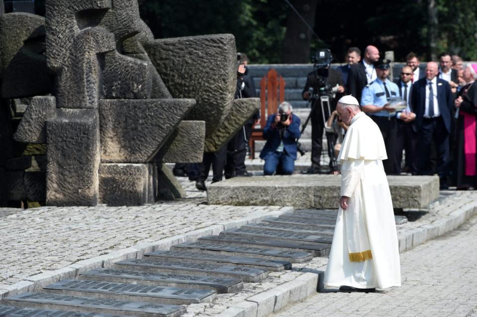 Pope Francis stands at the International Monument to the Victims of Fascism at the former Nazi-German concentration and extermination camp KL Auschwitz II-Birkenau in Brzezinka, Poland, 29 July 2016. (EPA/JACEK TURCZYK POLAND OUT)