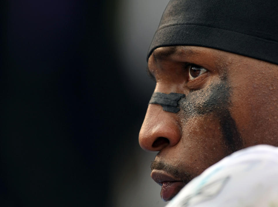 SAN DIEGO - NOVEMBER 25: Ray Lewis #52 of the Baltimore Ravens looks on from the sideline against the San Diego Chargers during their NFL Game at Qualcomm Stadium November 25, 2007 in San Diego, California. (Photo by Donald Miralle/Getty Images)