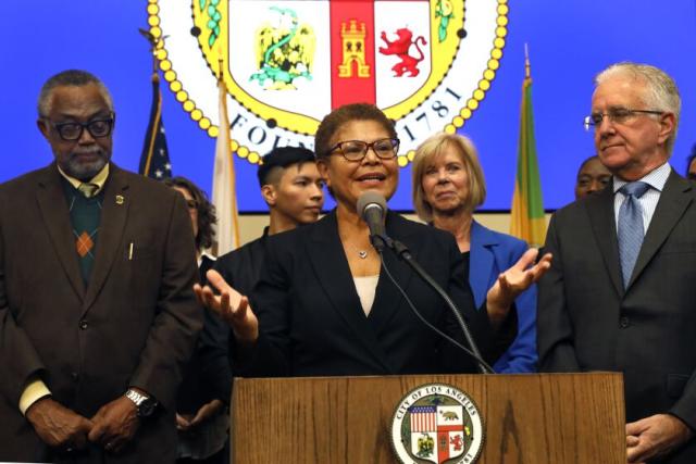 La Mayor Karen Bass The City Is Demanding The Tents Go Away 2806