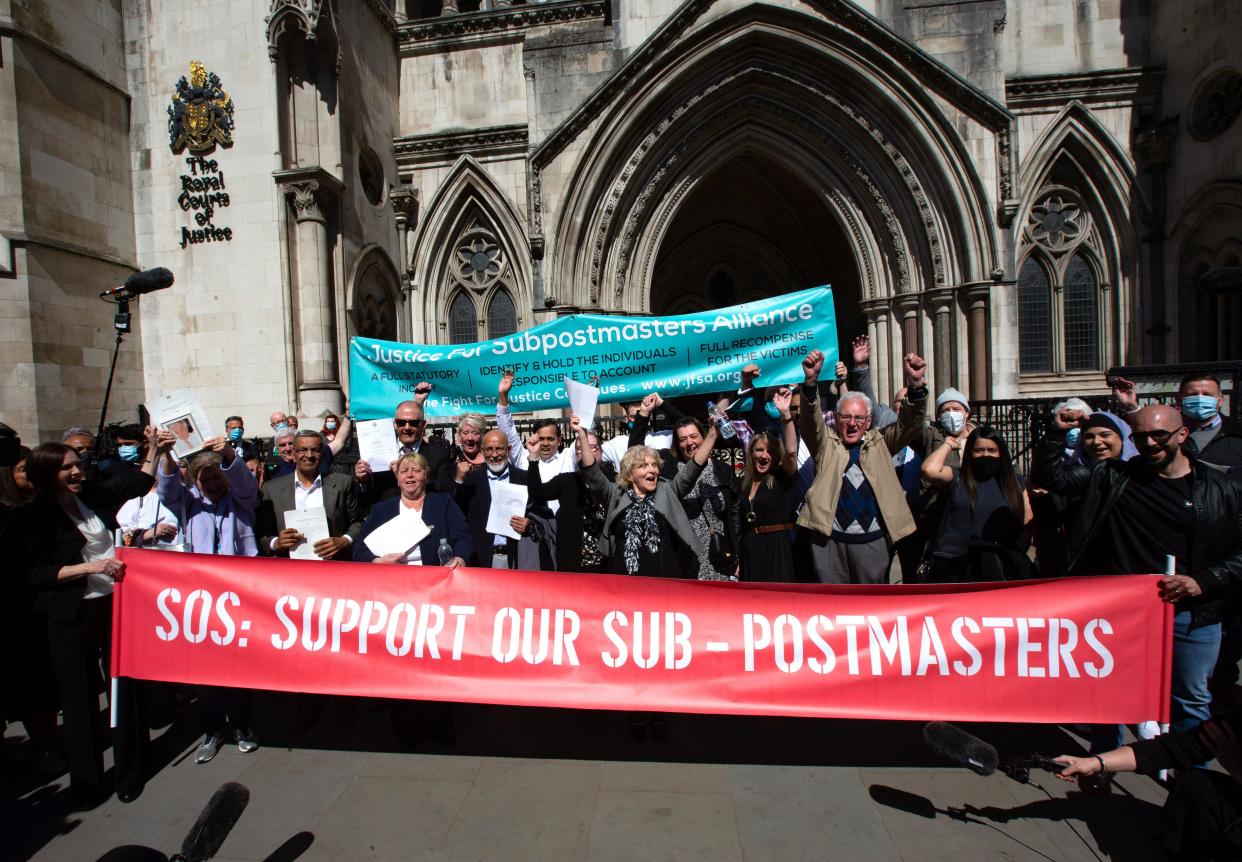 groupthink London, UK. 23rd Apr, 2021. Postmasters celebrate outside the High Court after their convictions were quashed., Judges have quashed the convictions of 39 former postmasters after the UK's most widespread miscarriage of justice. They were convicted of stealing money, with some imprisoned, after the Post Office installed the Horizon computer system in branches.The system was flawed and postmasters and postmistresses have spent years trying to clear their names. Judges said the Post Office sought to reverse the burden of proof when prosecuting the postmasters. Credit: Mark Thomas/Alamy Live News