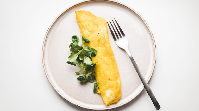 french omelet with salad 