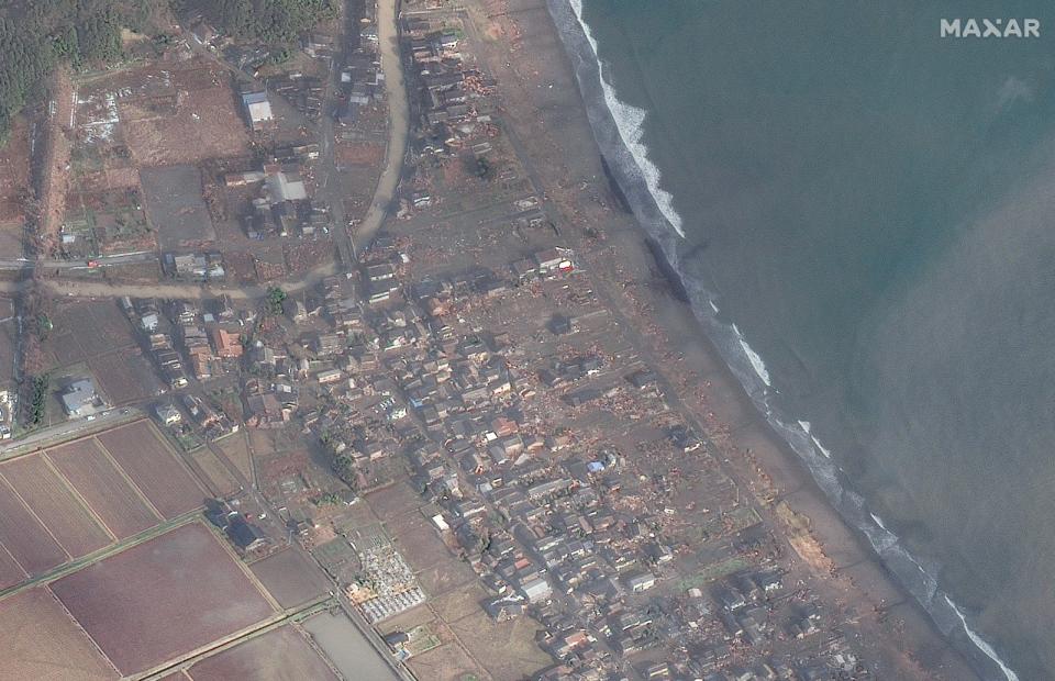 日本強震後的衛星照片可見石川縣沿岸小鎮的慘況。路透社