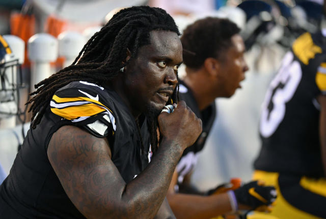 Kansas City Chiefs linebacker Melvin Ingram during the first half