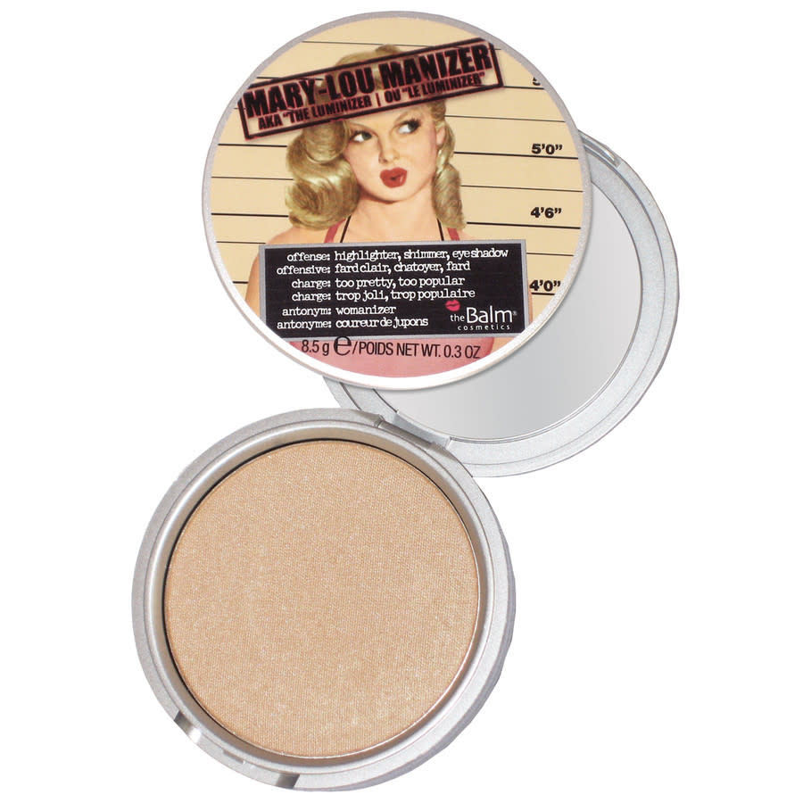 theBalm Mary-Lou Manizer ist einer der gehyptesten Highlighter überhaupt. er verspricht den perfekten Glow und ist deswegen auch regelmäßig ausverkauft. 21,99€ sind allerdings auch ein relativ teurer Spaß…