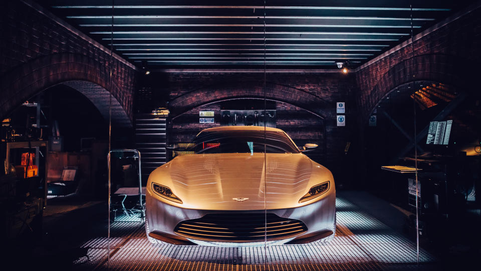 Immerse yourself in the world of Bond. (© Secret Cinema - Luke Dyson)