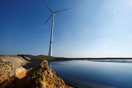 A wind turbine used to generate electricity is seen at the Brinkfortsheide dump near the Ruhr area city of Marl, Germany April 14, 2016. REUTERS/Ralph Orlowski/Files