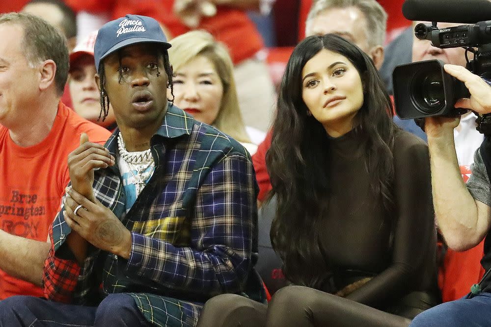 Kylie Jenner, Travis Scott Sit Courtside at Houston Rockets Game: Pics!