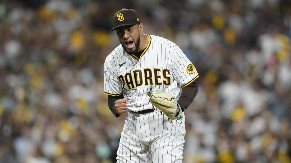 Robert Suarez looks like a perfect fit for the Blue Jays' bullpen. (AP Photo/Ashley Landis)