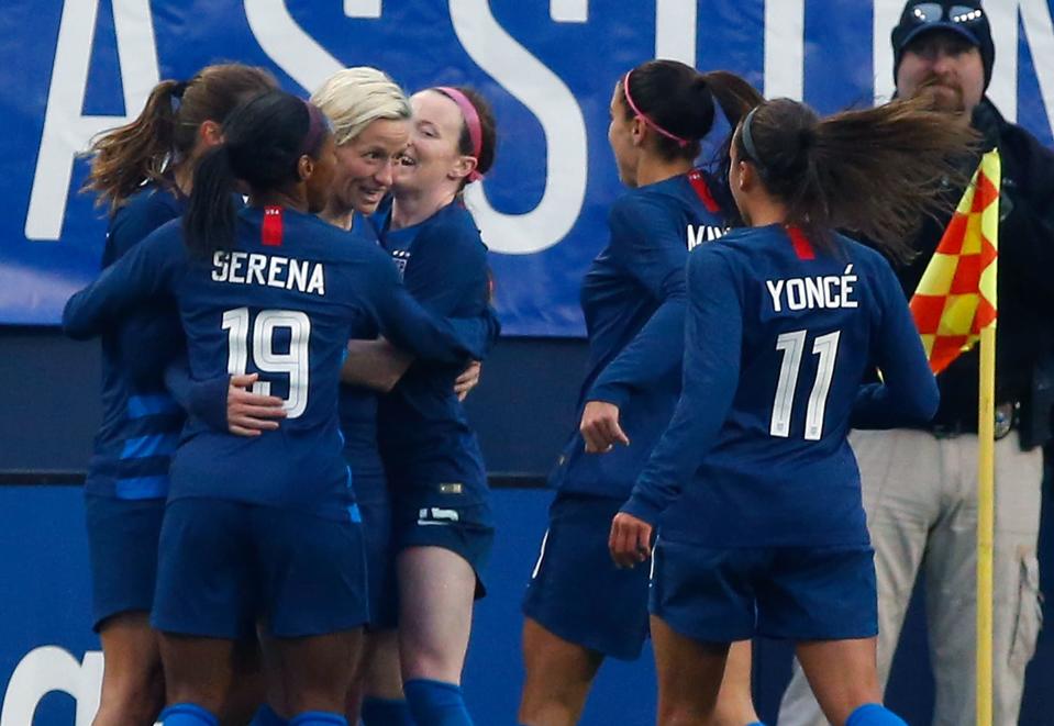 The United States women's national team honored inspirational women in their SheBelieves Cup match vs. England on Saturday. (Getty)