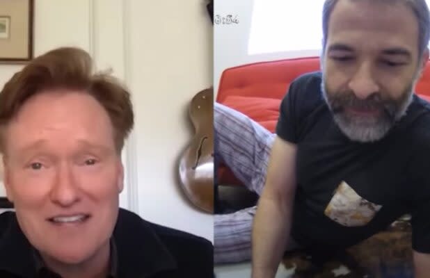 kamera Chaiselong Observation Conan Taunts Jordan Schlansky From Afar With an Interactive Dog Camera That  Hurls Cookies (Video)