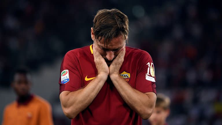 El adiós de un capitán romano Francesco Totti deja el fútbol tras 25 años