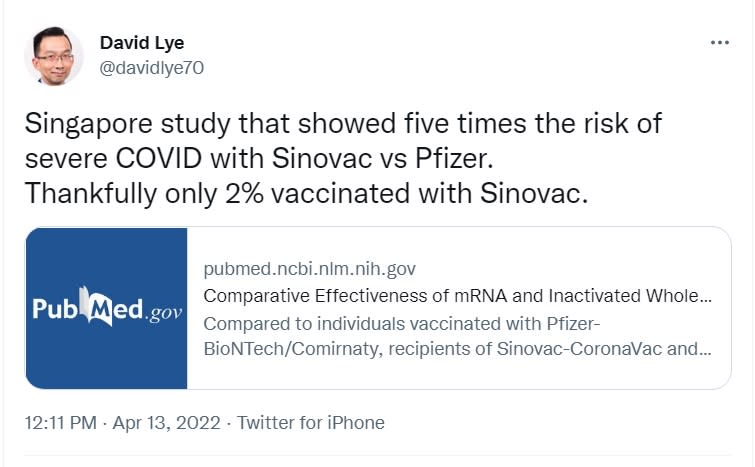 參與研究的新加坡專家David Lye發推文表示，科興與輝瑞相比，罹患Covid-19重症的風險是輝瑞的5倍，「謝天謝地，只有2%的人接種科興疫苗」。   圖：翻攝自David Lye推特