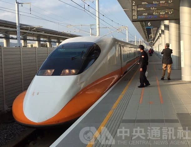 There were 2 abnormalities in the pantograph of the Miaoli section of the high-speed rail within 3 days.  (file photo)