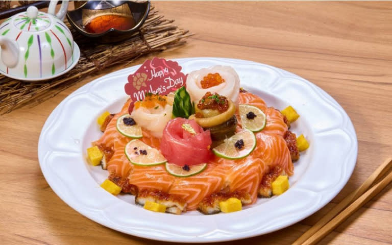 大漁迴轉壽司推出「鮭魚女神」蛋糕。（2,280元，圖／大漁餐飲提供）