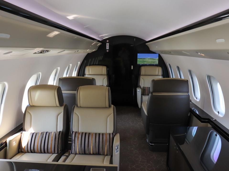 Bombardier Global 6500 private jet