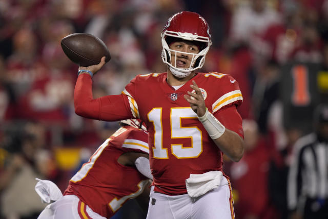 Chiefs QB Patrick Mahomes has full practice, status still unclear for  Titans - The Japan Times