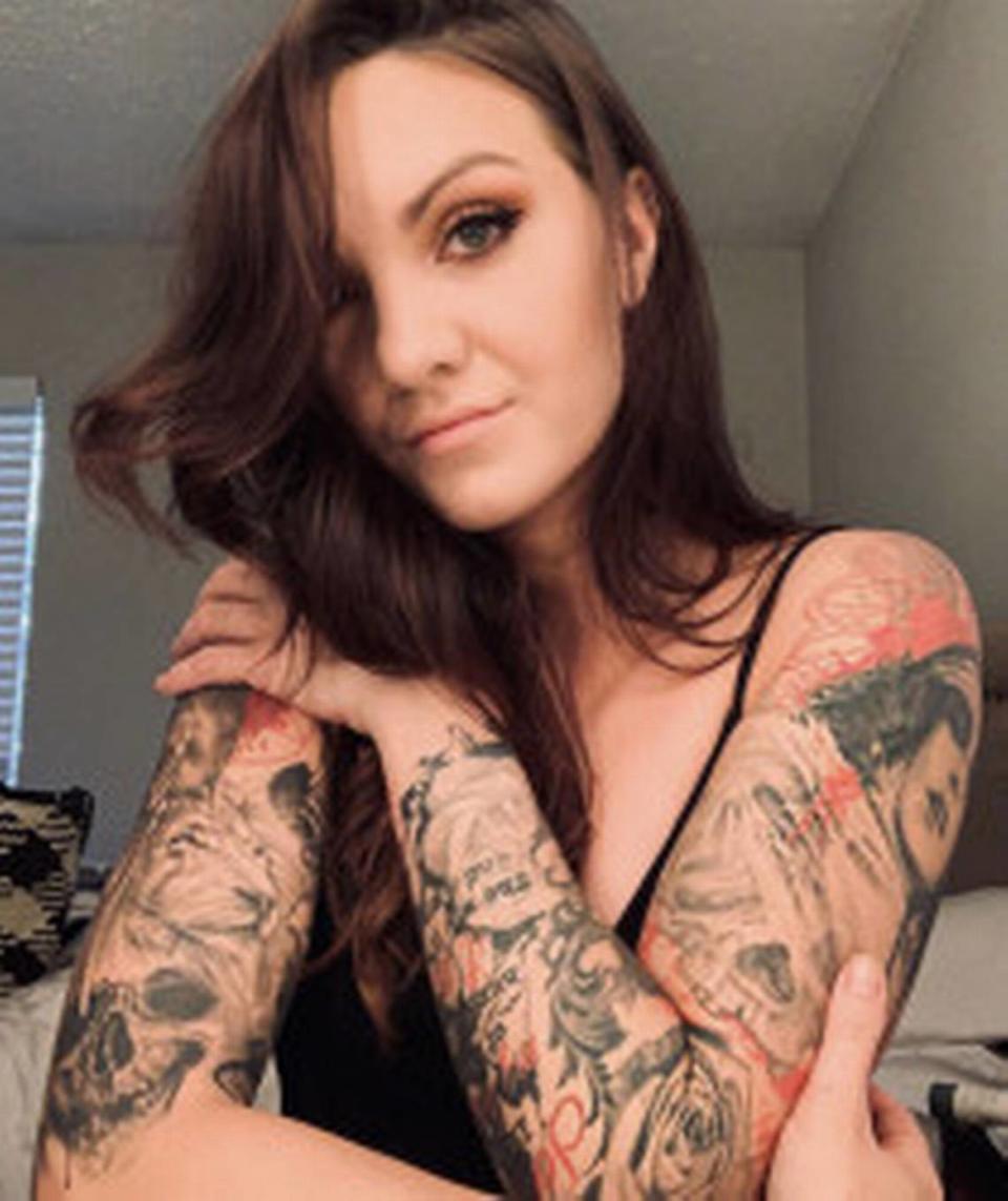 Kristie Lynn McCready has sleeves of arm tattoos. She is competing for the cover of Inked Magazine.