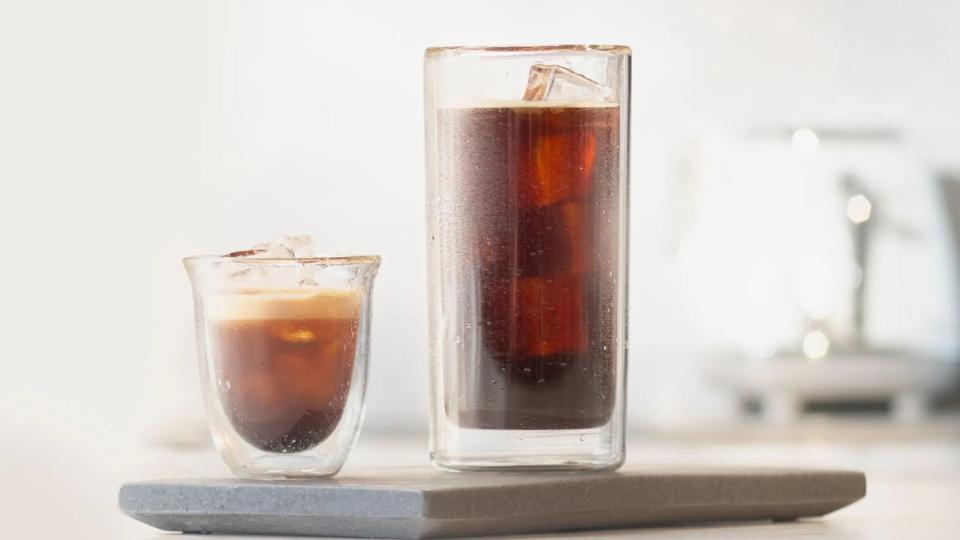 Two drinks made with De'Longhi Cold Extraction