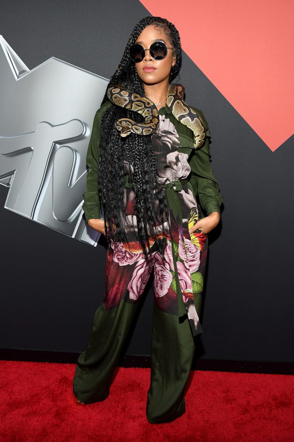 <h1 class="title">H.E.R. in Valentino</h1><cite class="credit">Photo: Getty Images</cite>