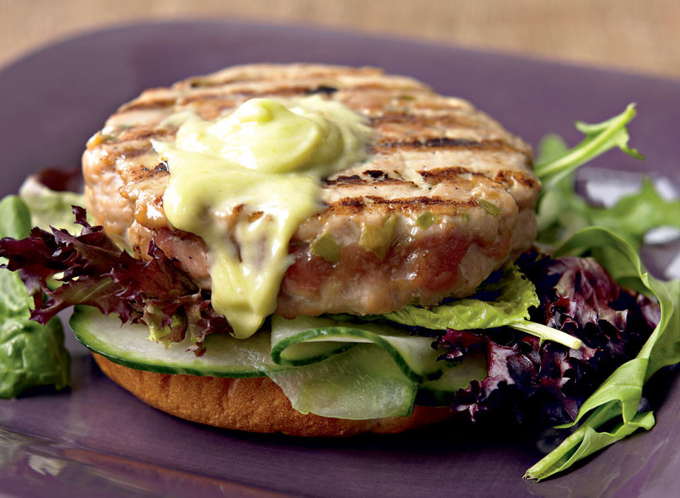 Asian tuna burger with wasabi mayo