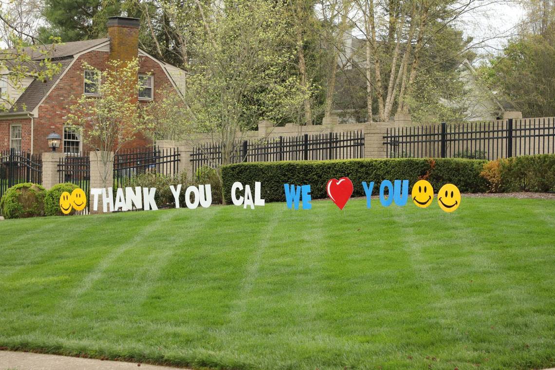 A yard sign saying, “Thank you Cal” and “ We love you” with a heart emoji was placed on the front lawn of UK basketball coach John Calipari’s Richmond Road house.