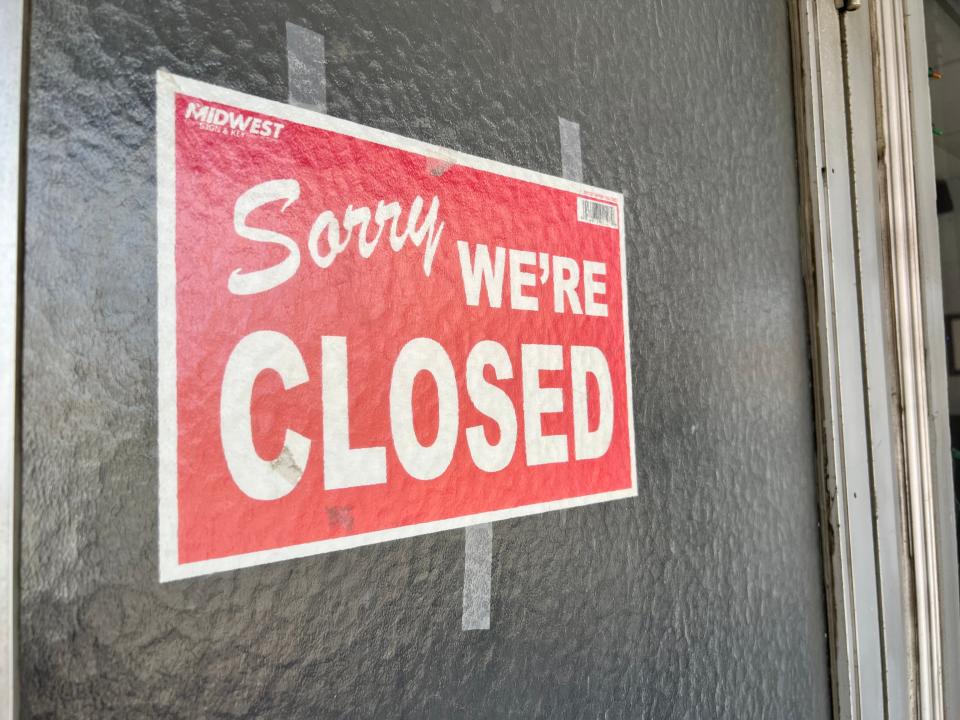 Tully's in downtown Quincy is listed for $1.4 million. This closed sign was on the door Thursday, May 5, 2022.