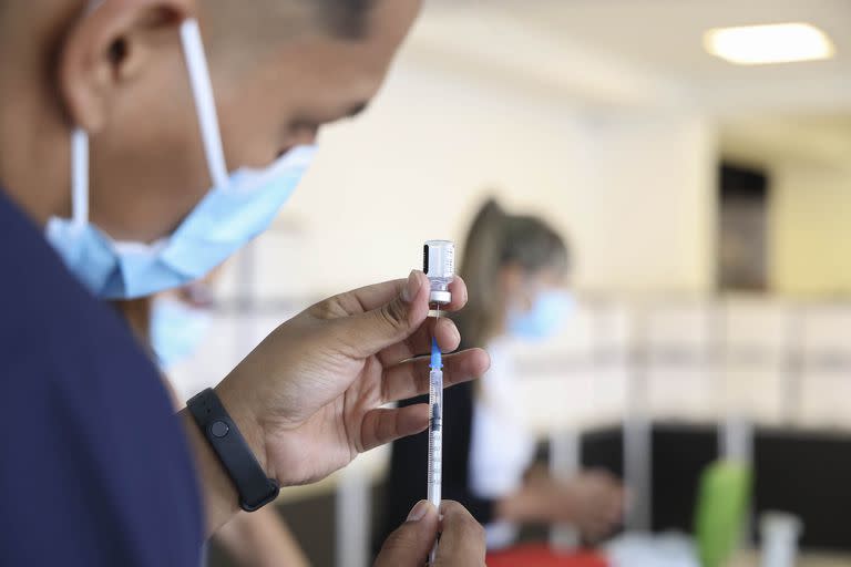 La Anmat aprobó una vacuna producida por Pfizer contra el virus sincicial respiratorio