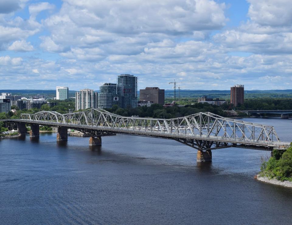 Alexandra Bridge, as depicted in the book Spanning Time: The Bridges of Ottawa-Gatineau.