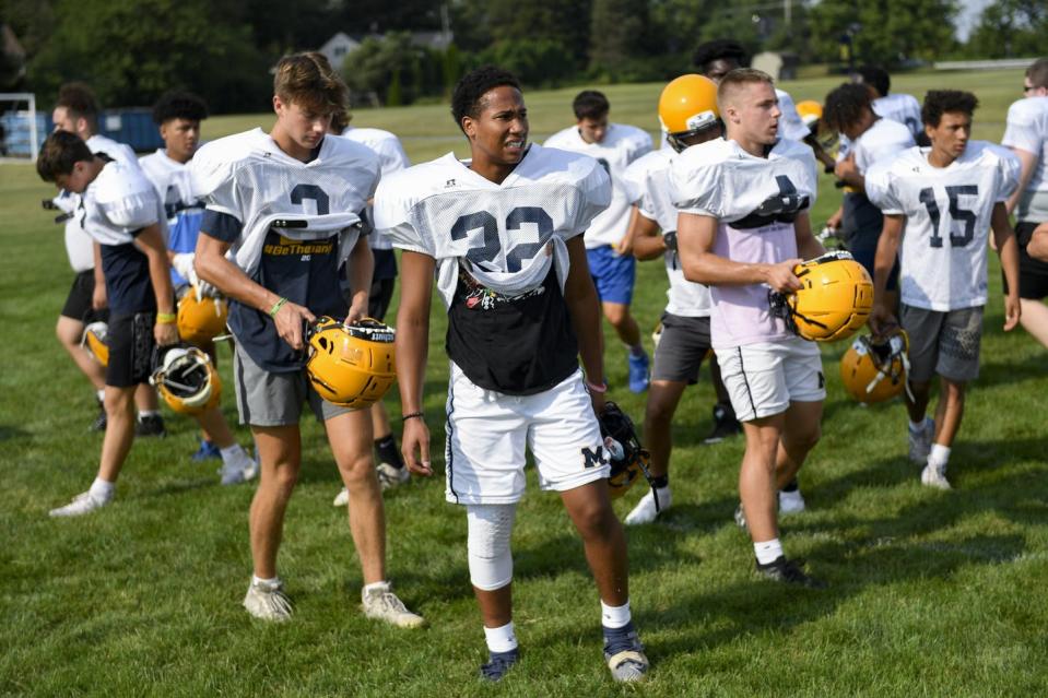 There are good reasons that players start the first few weeks of preseason practice slowly. <a href="https://www.gettyimages.com/detail/news-photo/during-a-muhlenberg-high-school-football-team-heat-news-photo/1333572436" rel="nofollow noopener" target="_blank" data-ylk="slk:Ben Hasty/MediaNews Group/Reading Eagle via Getty Images;elm:context_link;itc:0;sec:content-canvas" class="link ">Ben Hasty/MediaNews Group/Reading Eagle via Getty Images</a>