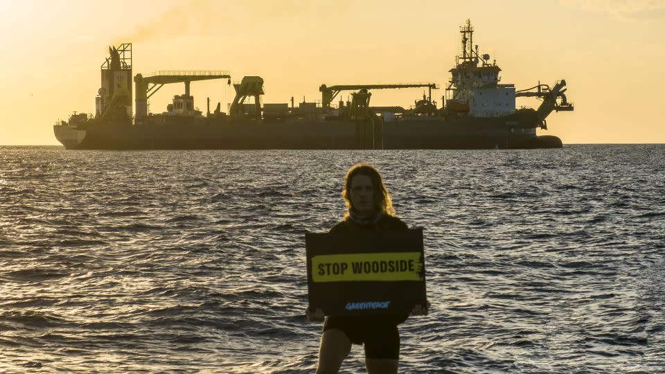 Environmental campaigners say Australia should be making greater efforts to reduce its emissions, not build new fossil fuel projects. - Alex Westover/Greenpeace Australia Pacific
