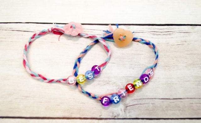 Easy Friendship Bracelet Tutorial - Cutesy Crafts