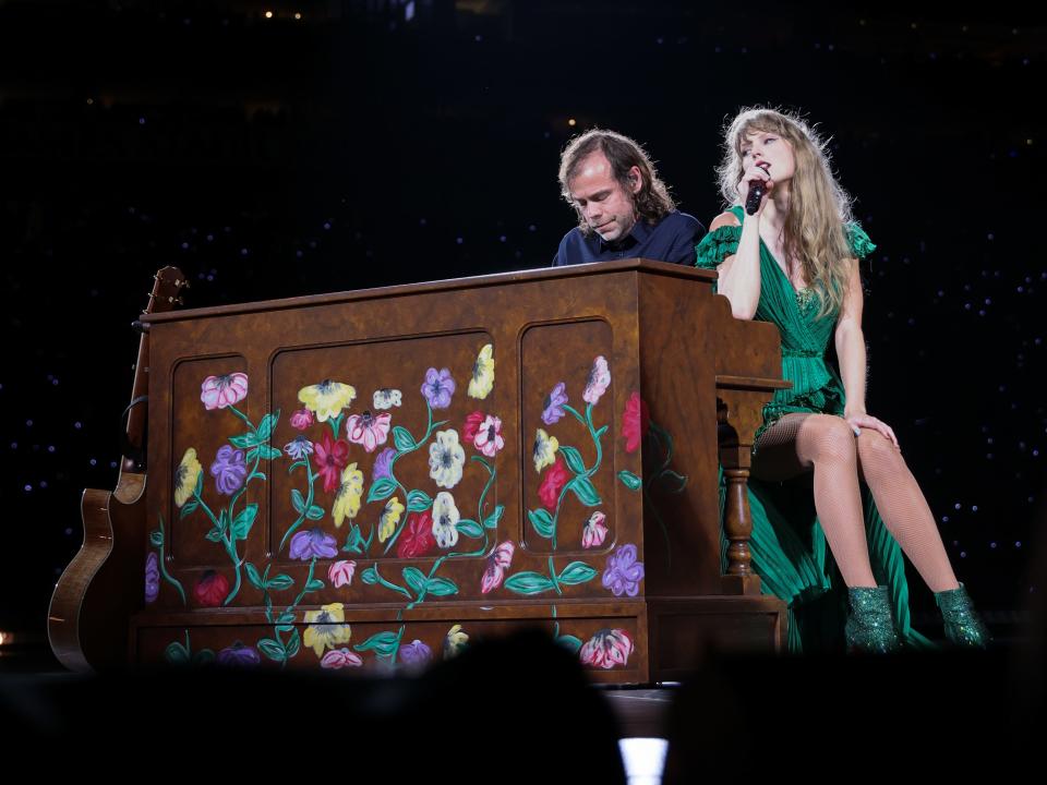 taylor swift aaron dessner eras tour tampa florida