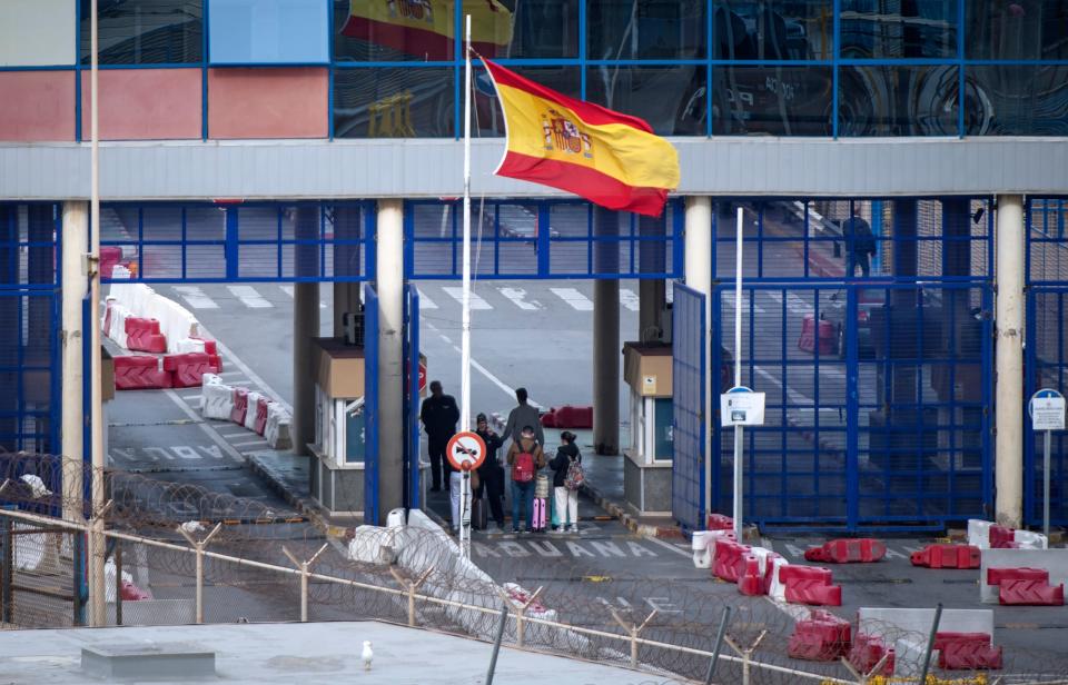 Frontera entre España y Marruecos en Ceuta. (Photo by FADEL SENNA/AFP via Getty Images)