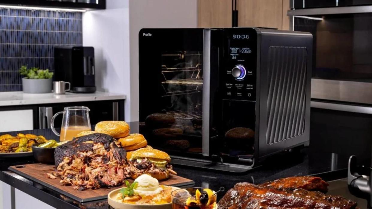  GE Profile Smart Indoor Smoker. 