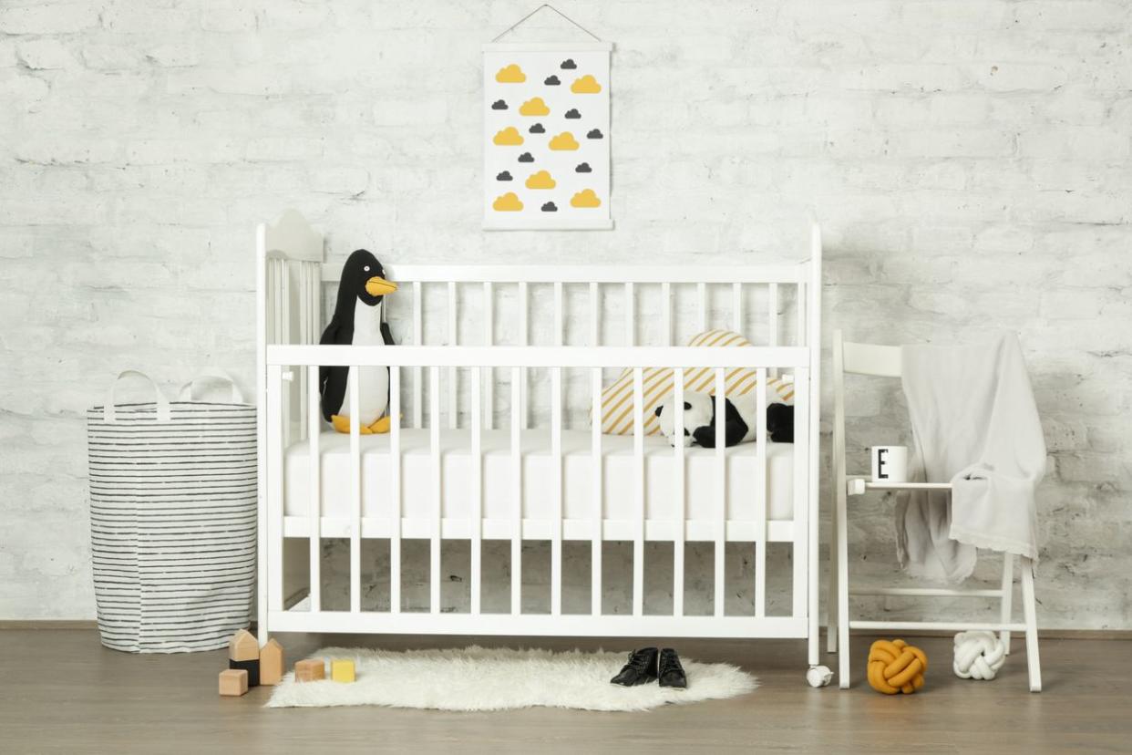 baby crib