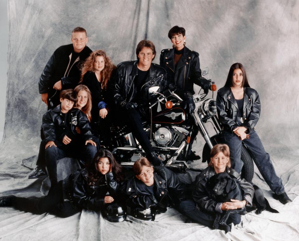 LOS ANGELES - 1993: (clockwise from top left) Burton Jenner, Khloe Kardashian, Bruce Jenner, Kris Jenner, Kim Kardashian, Brandon Jenner, Brody Jenner, Kourtney Kardashian, Robert Kardashian, Jr. and Cassandra Jenner of the celebrity Jenner and Kardashian families featured in the TV show 'Keeping Up With The Kardashians' pose for a family portrait in 1993 in Los Angeles, California . (Photo by Maureen Donaldson/Michael Ochs Archives/Getty Images)  