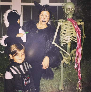 Kourtney Kardashian est catwoman.