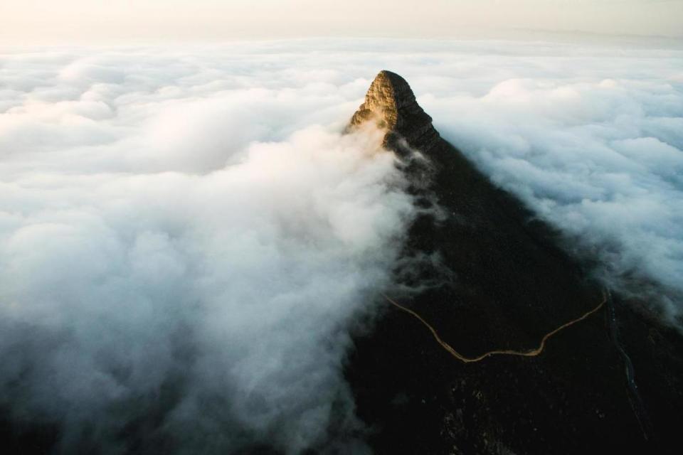 Lions head clouds from table mountain