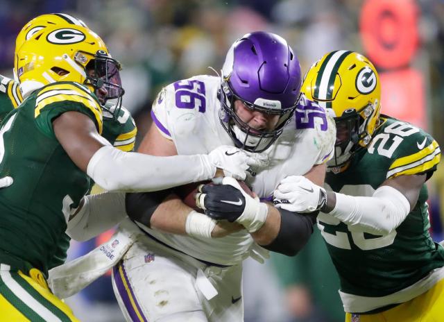 Vikings offensive tackle Oli Udoh lost for the season with torn quad tendon