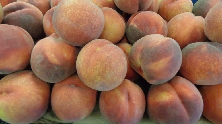 Pile of O'Henry peaches