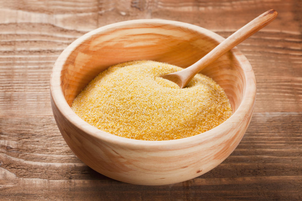 玉米粉、米粉製品及長時間浸泡黑木耳，容易產生米酵菌酸毒素。（示意圖／Getty Images）
