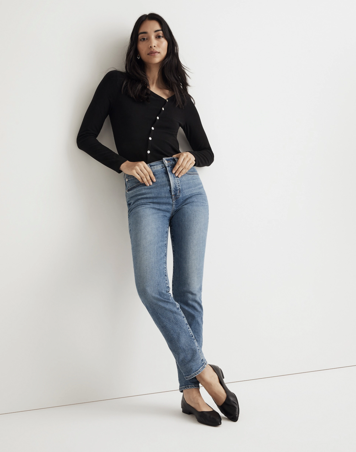 <p><a href="https://go.redirectingat.com?id=74968X1596630&url=https%3A%2F%2Fwww.madewell.com%2Fthe-perfect-vintage-jean-in-lindy-wash-NN465.html%3Fdwvar_NN465_color%3DDM7461%26cgid%3Dwomens-megafolder%23start%3D11&sref=https%3A%2F%2Fwww.harpersbazaar.com%2Ffashion%2Ftrends%2Fa45457105%2Fblack-friday-cyber-monday-fashion-deals-2023%2F" rel="nofollow noopener" target="_blank" data-ylk="slk:Shop Now;elm:context_link;itc:0;sec:content-canvas" class="link rapid-noclick-resp">Shop Now</a></p><p>Perfect Vintage Jean</p><p>madewell.com</p><p>$64.00</p>