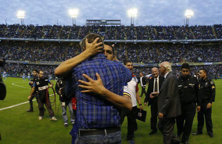 Uno de los tantos encuentros, entre Palermo y Riquelme, en la Bombonera