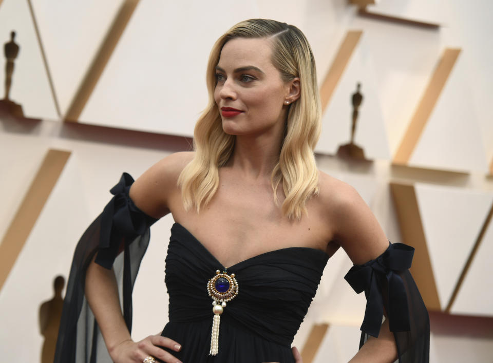 Margot Robbie arrives at the Oscars on Sunday, Feb. 9, 2020, at the Dolby Theatre in Los Angeles. (Photo by Richard Shotwell/Invision/AP)