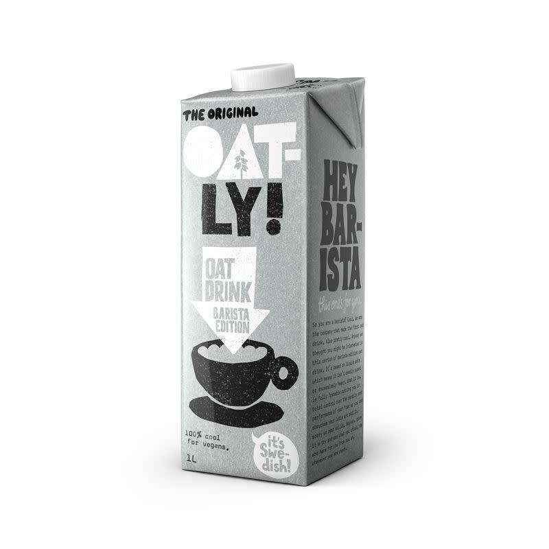 全門市同步上市「OATLY咖啡師燕麥奶」（圖／星巴克提供）