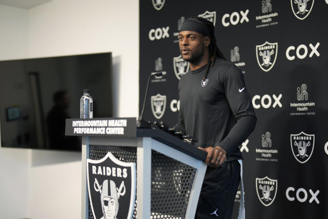 Davante Adams Issues Stern Warning to Raiders Teammates